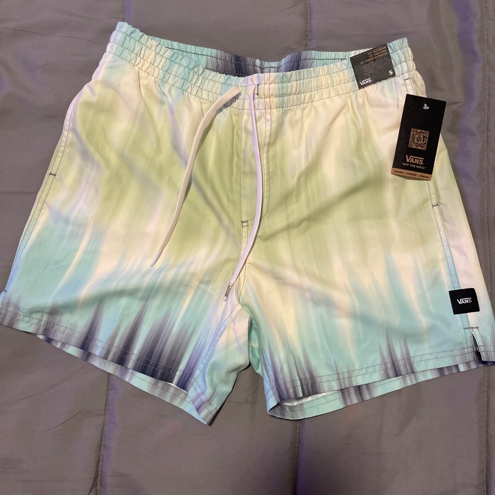 Vans Multi-Color shorts Men’s Small